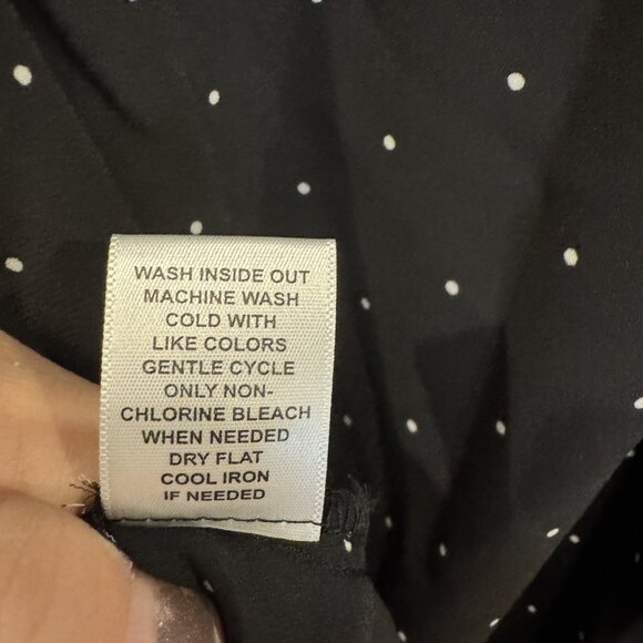 Elle XXL Black and White Polka Dot V-Neck Blouse Pleated Workwear Retro Classic - Picture 6 of 6